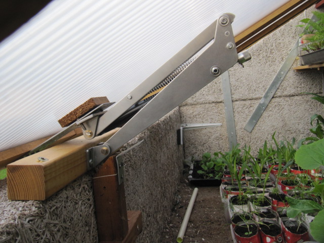 Automatisk lucköppnare drivbänk